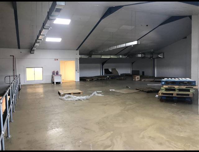 2,109M² FACTORY TO LET IN EPPING INDUSTRIAL